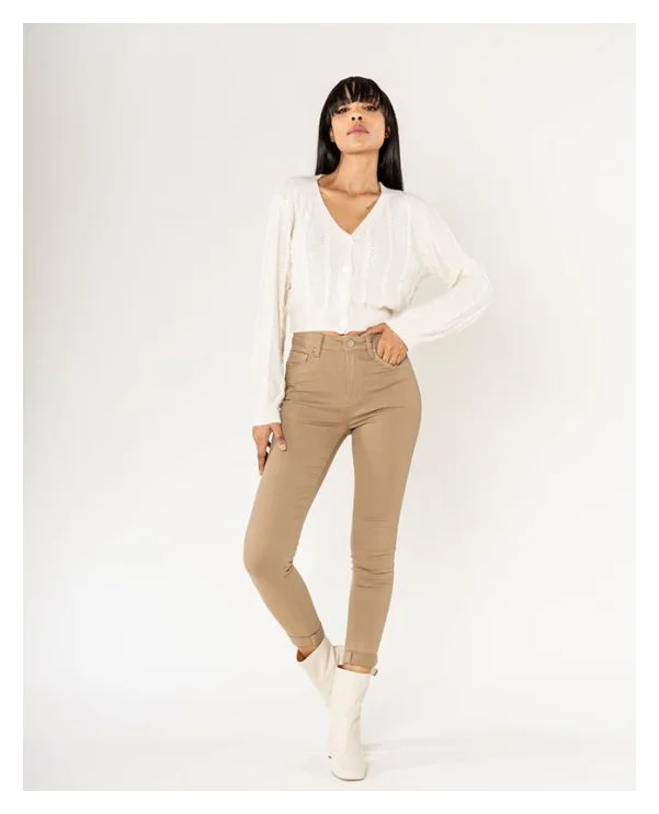 Blugi dama slim maro, Nina Carter